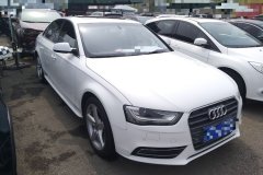 奥迪A4L 2013款 35 TFSI 自动标准型